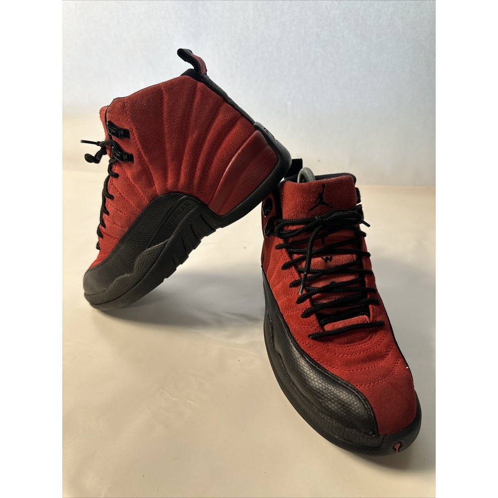 Nike Air Jordan 12 Retro Reverse Flu Game Size 8 CT8013-602